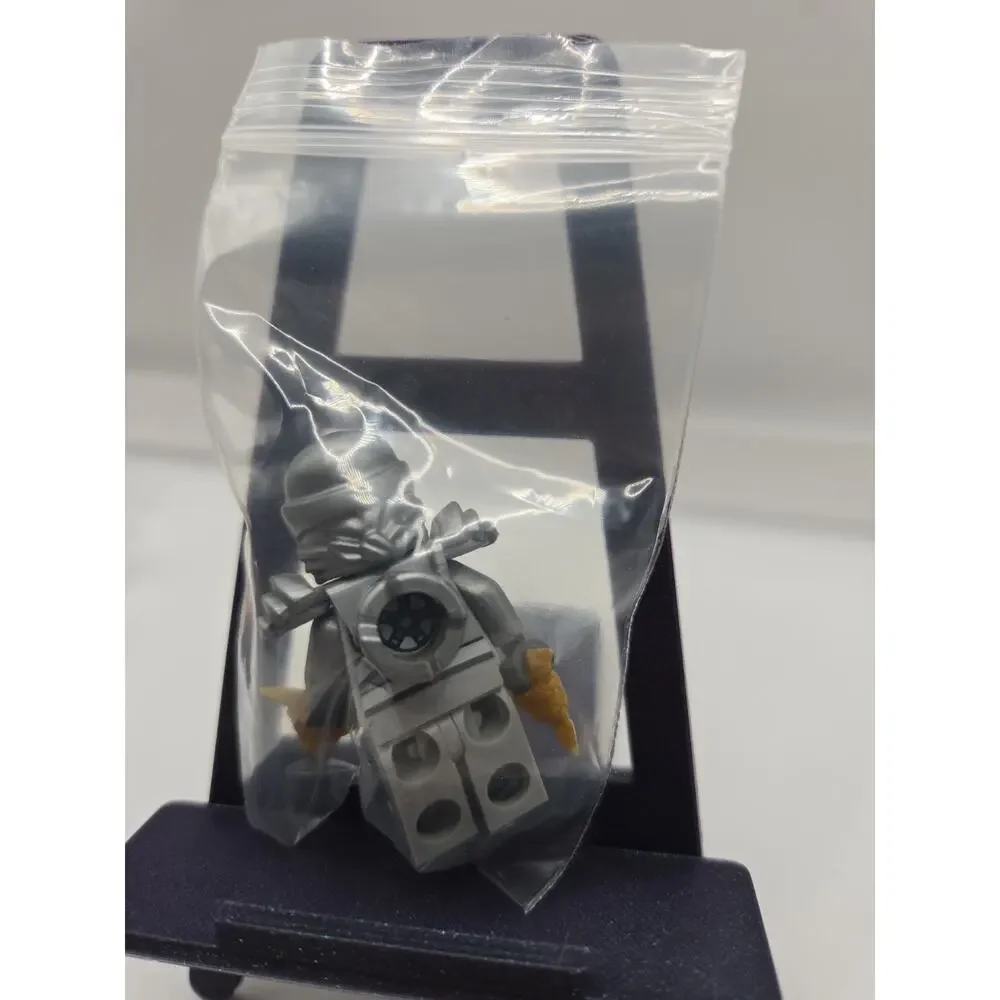 Official LEGO Ninjago Tournament of Elements Zane/Titanium Ninja minifigure
